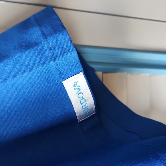 Bordova Unisex Blue Scrub Top - Picture 6 of 10